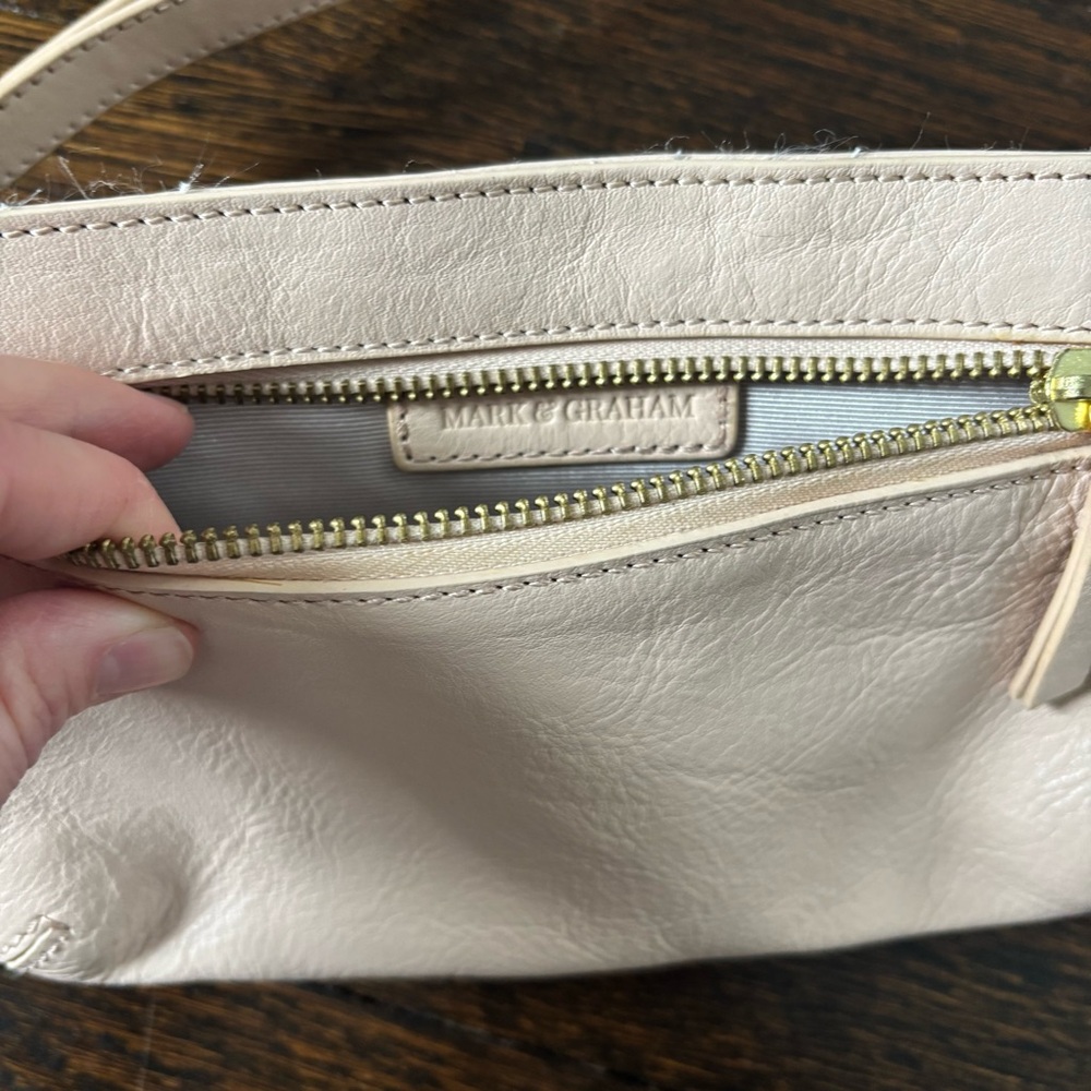 ‼️CLEARANCE‼️Mark & Graham Leather Belt Bag - Picture 2 of 6